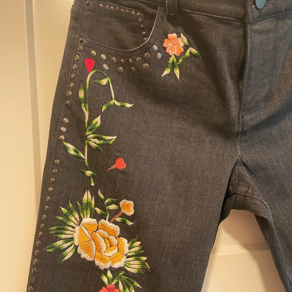 Alice + Olivia embroidered jeans. Adorable!! Amazing embroidery quality!!